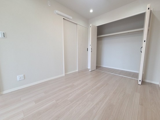 apartment 埼玉県上尾市谷津２丁目２番１号ショーサンプラザ５Ｆ