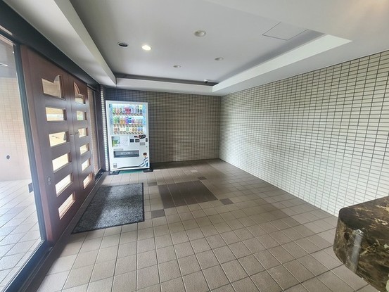 apartment 埼玉県上尾市谷津２丁目２番１号ショーサンプラザ５Ｆ
