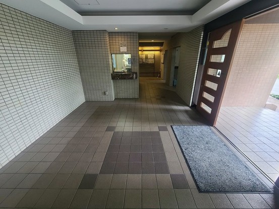 apartment 埼玉県上尾市谷津２丁目２番１号ショーサンプラザ５Ｆ