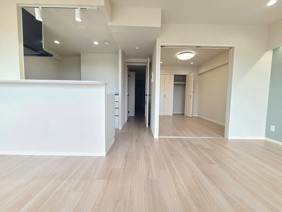 apartment 埼玉県上尾市谷津２丁目２番１号ショーサンプラザ５Ｆ