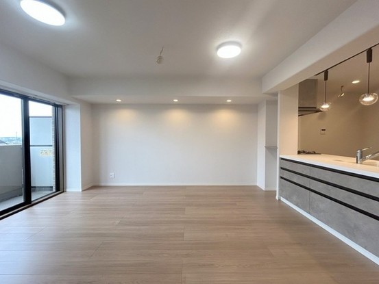 apartment 埼玉県上尾市谷津２丁目２番１号ショーサンプラザ５Ｆ