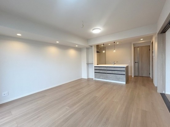 apartment 埼玉県上尾市谷津２丁目２番１号ショーサンプラザ５Ｆ