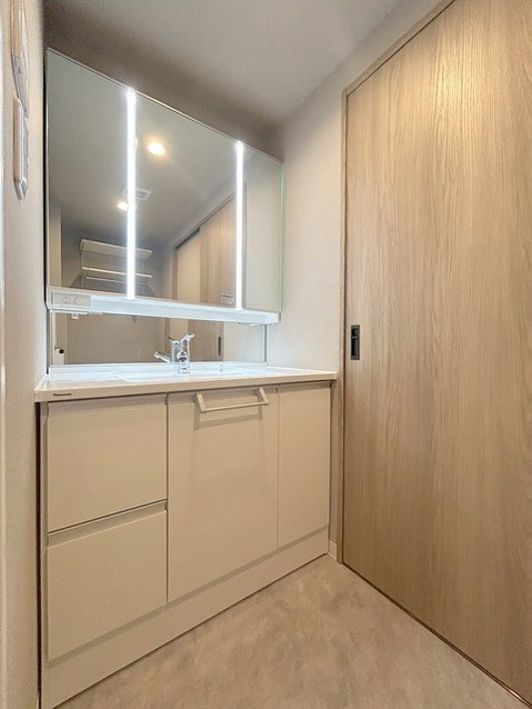 apartment 埼玉県上尾市谷津２丁目２番１号ショーサンプラザ５Ｆ