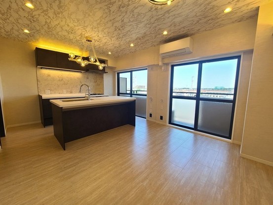 apartment 埼玉県上尾市谷津２丁目２番１号ショーサンプラザ５Ｆ
