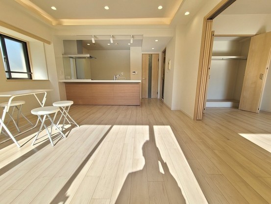 apartment 埼玉県上尾市谷津２丁目２番１号ショーサンプラザ５Ｆ
