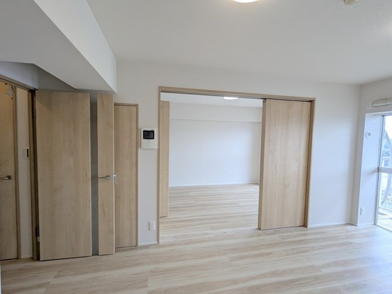 apartment 埼玉県上尾市谷津２丁目２番１号ショーサンプラザ５Ｆ
