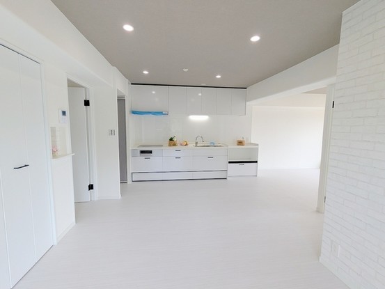 apartment 埼玉県上尾市谷津２丁目２番１号ショーサンプラザ５Ｆ