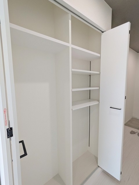 apartment 埼玉県上尾市谷津２丁目２番１号ショーサンプラザ５Ｆ