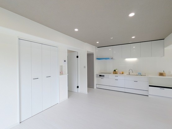 apartment 埼玉県上尾市谷津２丁目２番１号ショーサンプラザ５Ｆ