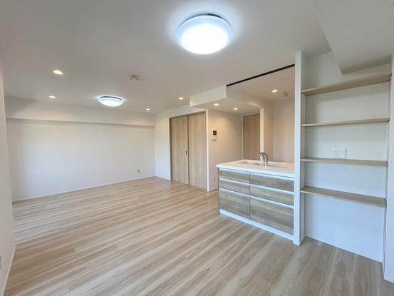 apartment 埼玉県上尾市谷津２丁目２番１号ショーサンプラザ５Ｆ