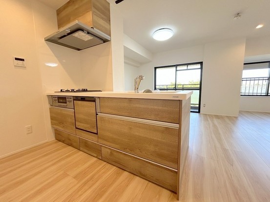 apartment 埼玉県上尾市谷津２丁目２番１号ショーサンプラザ５Ｆ