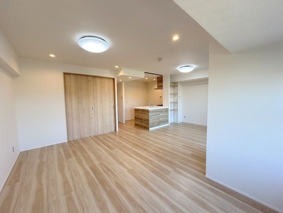apartment 埼玉県上尾市谷津２丁目２番１号ショーサンプラザ５Ｆ