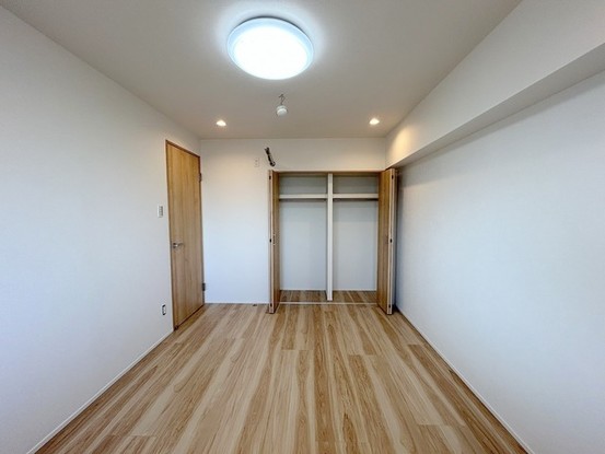 apartment 埼玉県上尾市谷津２丁目２番１号ショーサンプラザ５Ｆ