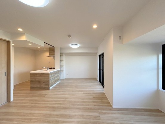 apartment 埼玉県上尾市谷津２丁目２番１号ショーサンプラザ５Ｆ