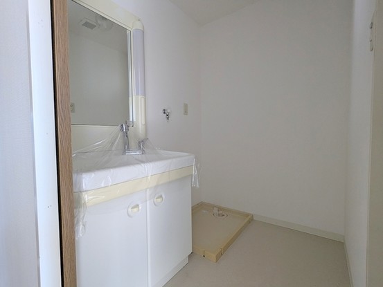 apartment 埼玉県上尾市谷津２丁目２番１号ショーサンプラザ５Ｆ