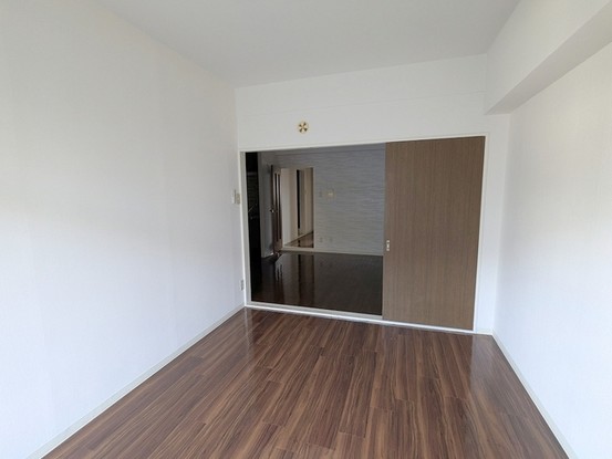 apartment 埼玉県上尾市谷津２丁目２番１号ショーサンプラザ５Ｆ