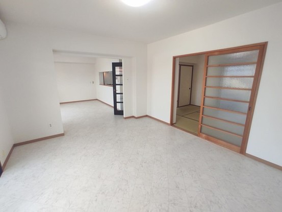 apartment 埼玉県上尾市谷津２丁目２番１号ショーサンプラザ５Ｆ