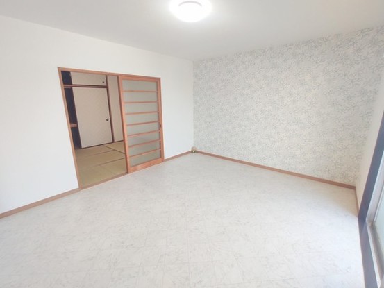 apartment 埼玉県上尾市谷津２丁目２番１号ショーサンプラザ５Ｆ