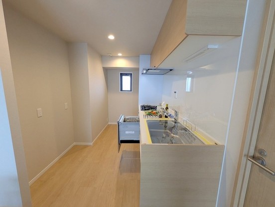 apartment 埼玉県上尾市谷津２丁目２番１号ショーサンプラザ５Ｆ