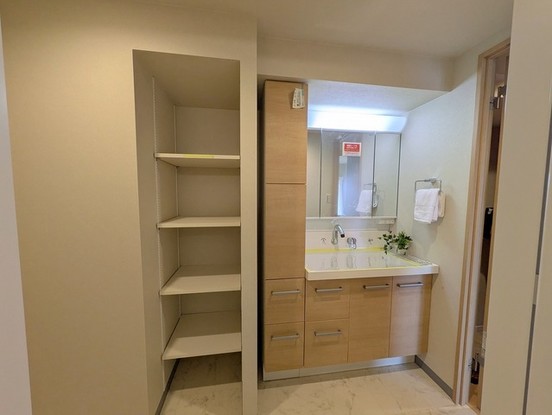 apartment 埼玉県上尾市谷津２丁目２番１号ショーサンプラザ５Ｆ