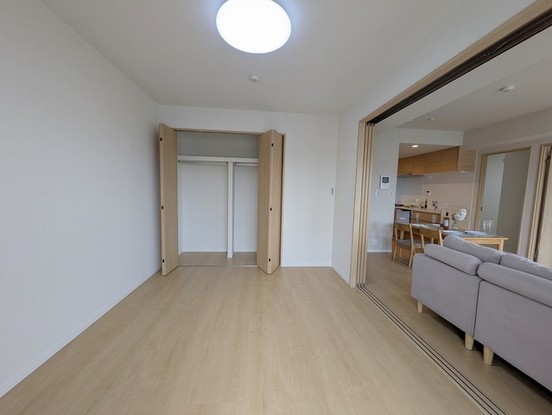 apartment 埼玉県上尾市谷津２丁目２番１号ショーサンプラザ５Ｆ