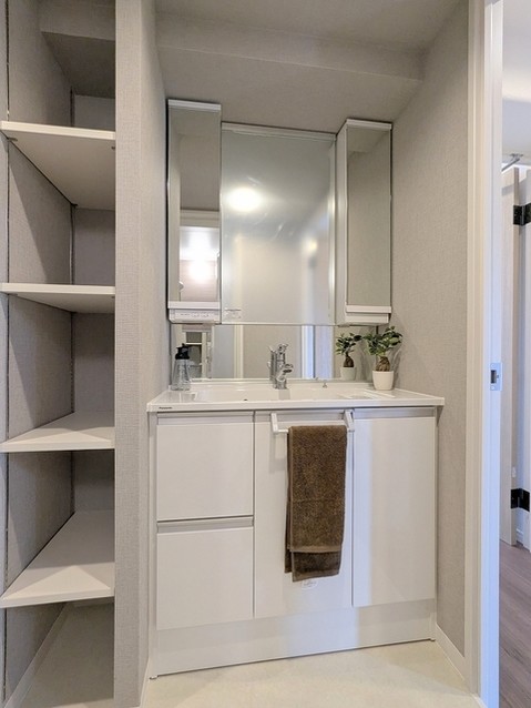 apartment 埼玉県上尾市谷津２丁目２番１号ショーサンプラザ５Ｆ