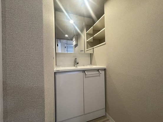 apartment 埼玉県上尾市谷津２丁目２番１号ショーサンプラザ５Ｆ