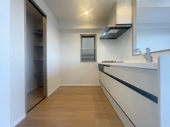 apartment 埼玉県上尾市谷津２丁目２番１号ショーサンプラザ５Ｆ