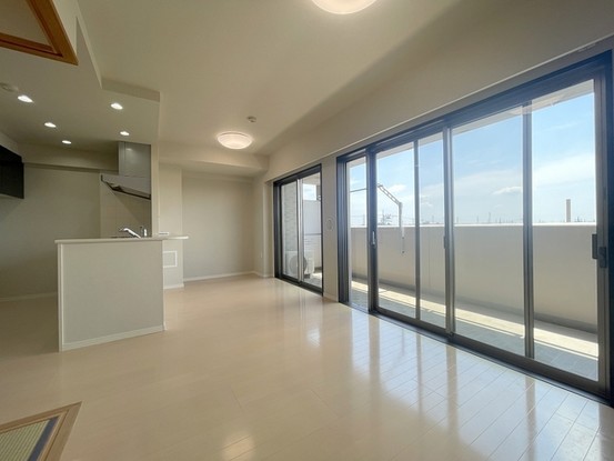 apartment 埼玉県上尾市谷津２丁目２番１号ショーサンプラザ５Ｆ