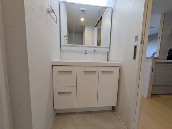 apartment 埼玉県上尾市谷津２丁目２番１号ショーサンプラザ５Ｆ