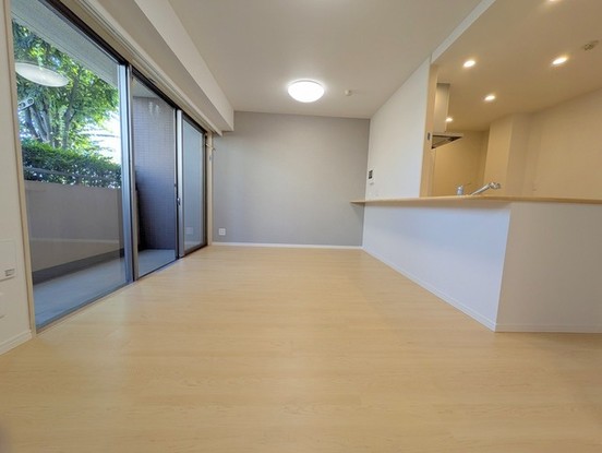 apartment 埼玉県上尾市谷津２丁目２番１号ショーサンプラザ５Ｆ