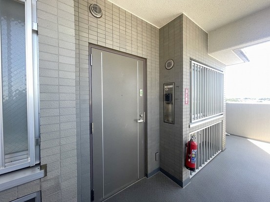 apartment 埼玉県上尾市谷津２丁目２番１号ショーサンプラザ５Ｆ