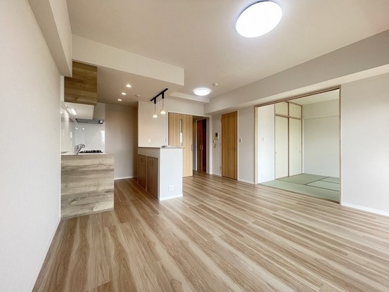 apartment 埼玉県上尾市谷津２丁目２番１号ショーサンプラザ５Ｆ