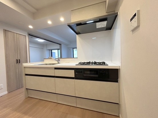 apartment 埼玉県上尾市谷津２丁目２番１号ショーサンプラザ５Ｆ