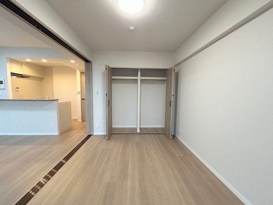 apartment 埼玉県上尾市谷津２丁目２番１号ショーサンプラザ５Ｆ