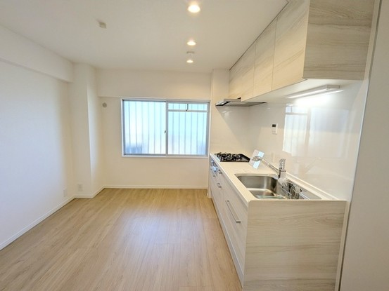 apartment 埼玉県上尾市谷津２丁目２番１号ショーサンプラザ５Ｆ