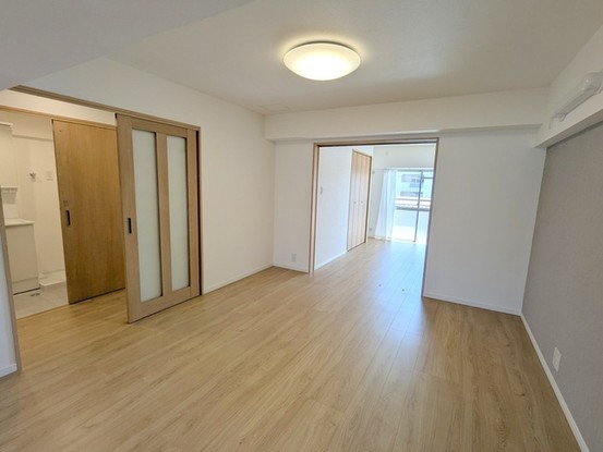 apartment 埼玉県上尾市谷津２丁目２番１号ショーサンプラザ５Ｆ