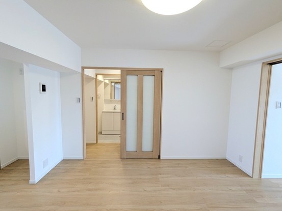 apartment 埼玉県上尾市谷津２丁目２番１号ショーサンプラザ５Ｆ