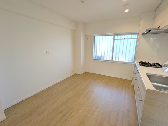 apartment 埼玉県上尾市谷津２丁目２番１号ショーサンプラザ５Ｆ