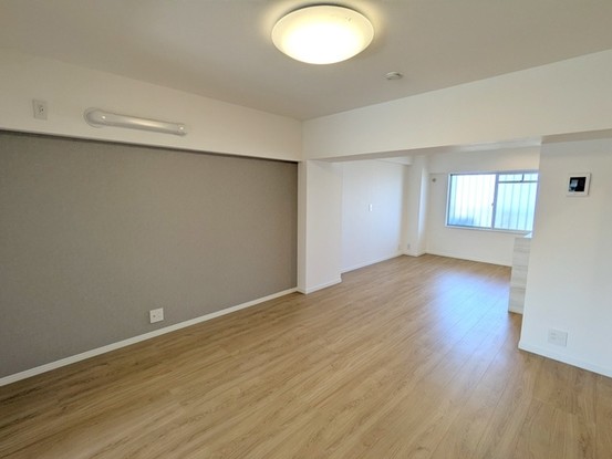 apartment 埼玉県上尾市谷津２丁目２番１号ショーサンプラザ５Ｆ