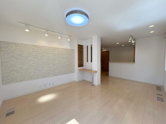 apartment 埼玉県上尾市谷津２丁目２番１号ショーサンプラザ５Ｆ
