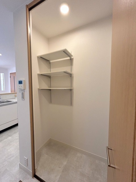 apartment 埼玉県上尾市谷津２丁目２番１号ショーサンプラザ５Ｆ