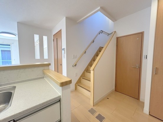 apartment 埼玉県上尾市谷津２丁目２番１号ショーサンプラザ５Ｆ