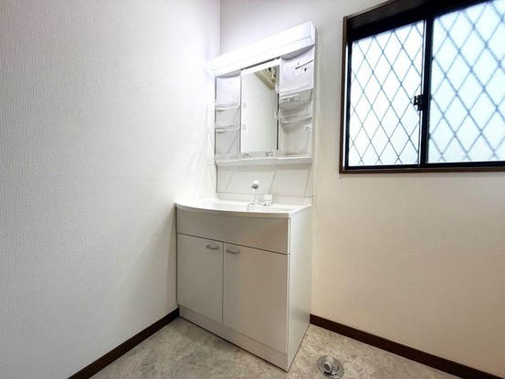 apartment 埼玉県上尾市谷津２丁目２番１号ショーサンプラザ５Ｆ