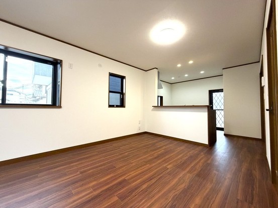 apartment 埼玉県上尾市谷津２丁目２番１号ショーサンプラザ５Ｆ