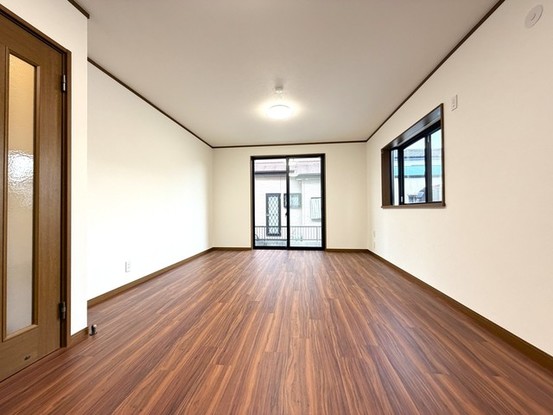 apartment 埼玉県上尾市谷津２丁目２番１号ショーサンプラザ５Ｆ