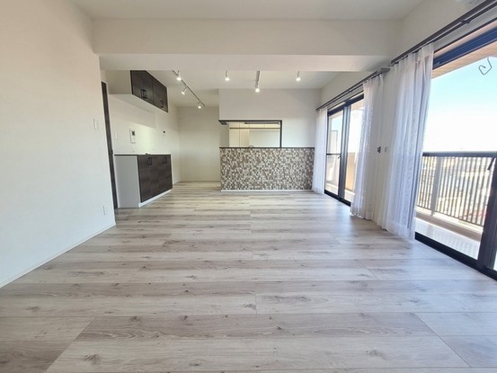 apartment 埼玉県上尾市谷津２丁目２番１号ショーサンプラザ５Ｆ