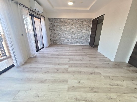 apartment 埼玉県上尾市谷津２丁目２番１号ショーサンプラザ５Ｆ