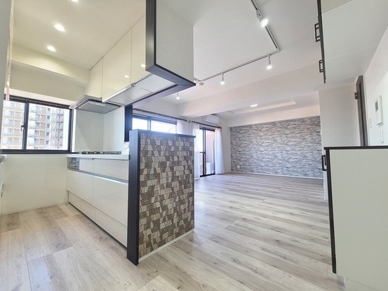 apartment 埼玉県上尾市谷津２丁目２番１号ショーサンプラザ５Ｆ