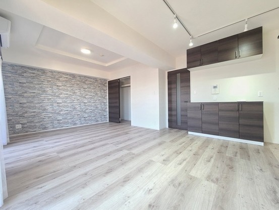 apartment 埼玉県上尾市谷津２丁目２番１号ショーサンプラザ５Ｆ